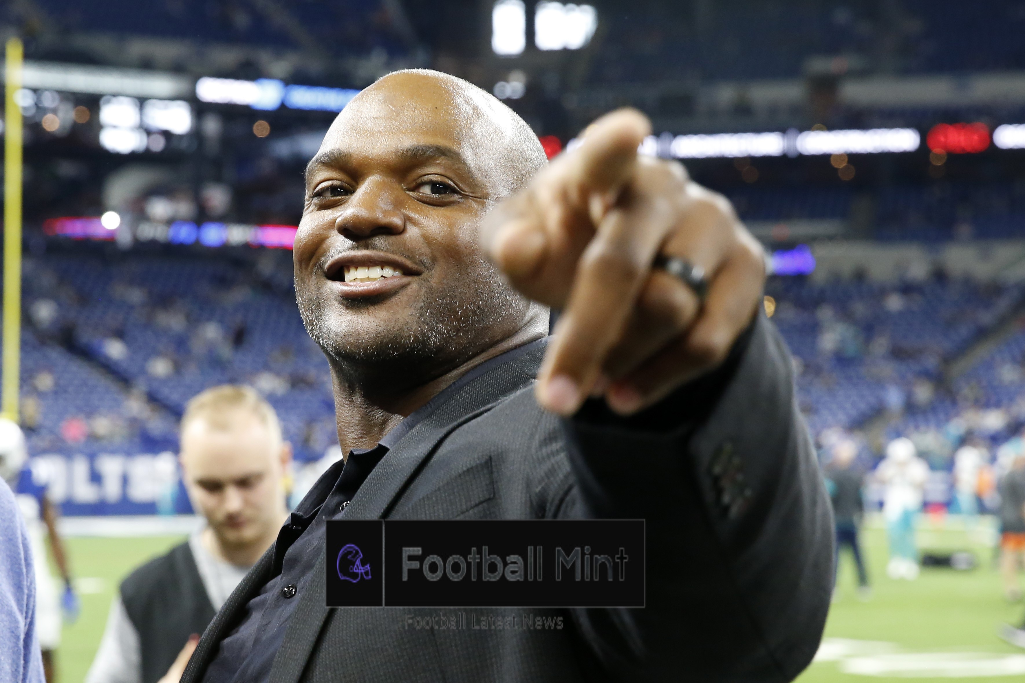 Colts’ 2024 Pro Football Hall of Famer Dwight Freeney offers high praise for Anthony Richardson, Laiatu Latu